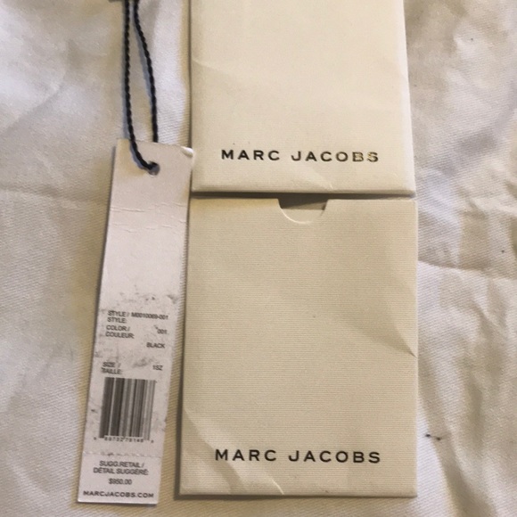 BNWT Marc Jacobs laser cut tote.🦄❤️🖤 - Picture 2 of 8